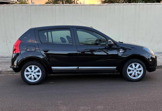 RENAULT SANDERO 1.6 EXPRESSION 8V FLEX 4P MANUAL
